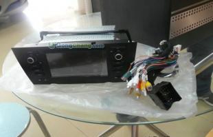 愛影寶馬325專用DVD導(dǎo)航與325原廠導(dǎo)航 軟件開發(fā)與配件優(yōu)勢對比